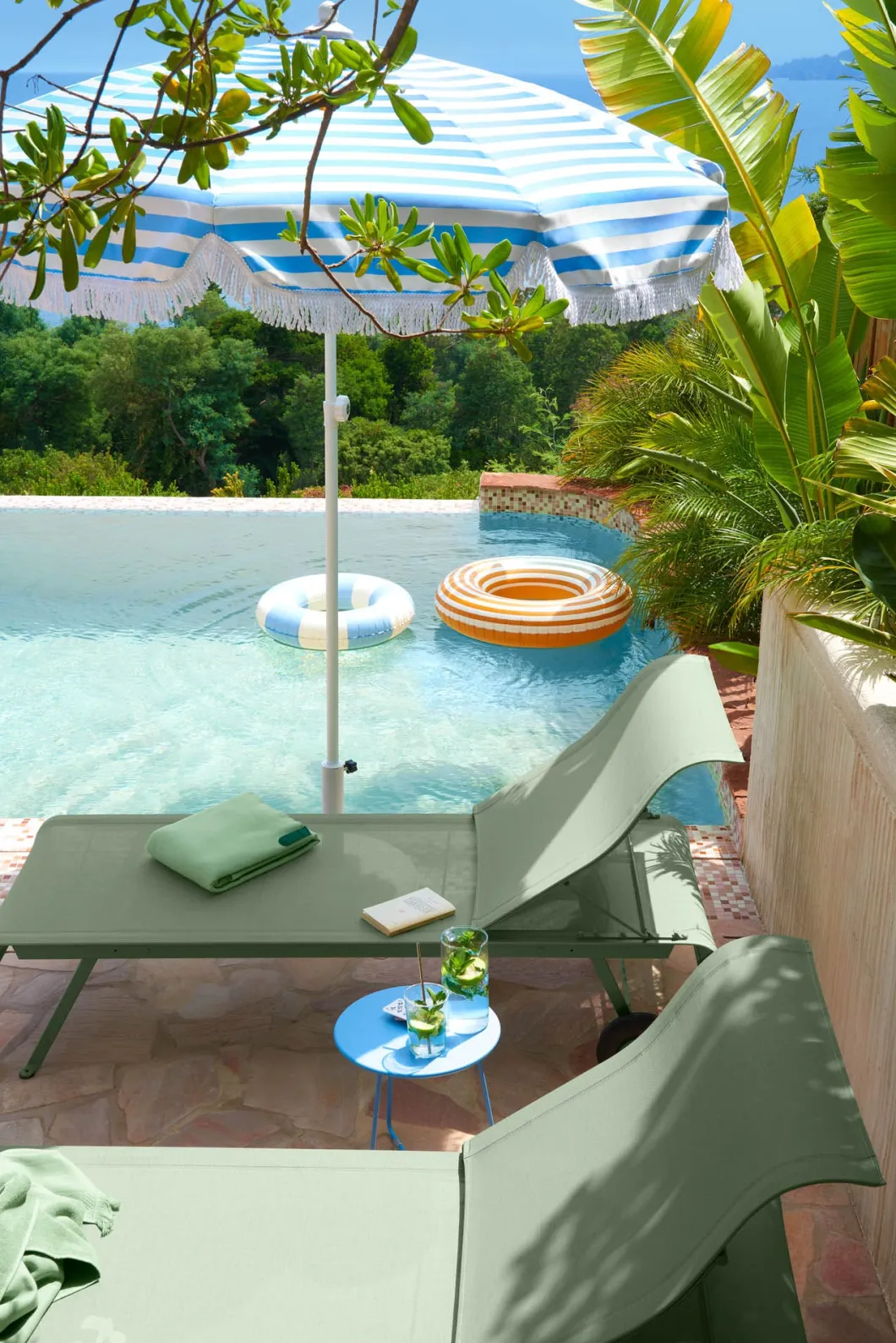 BAIN DE SOLEIL