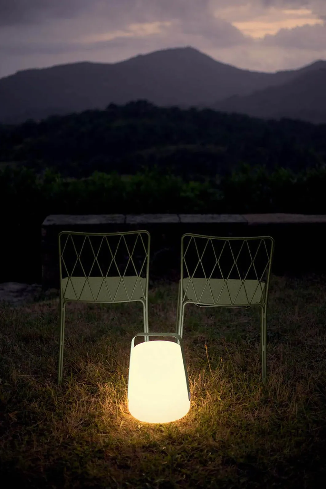 CHAISE