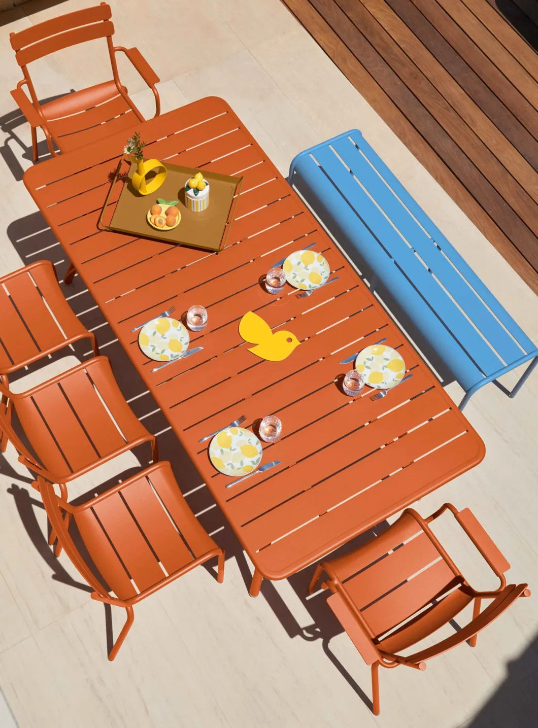 CHAISE