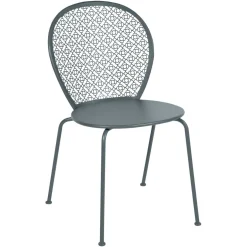 CHAISE