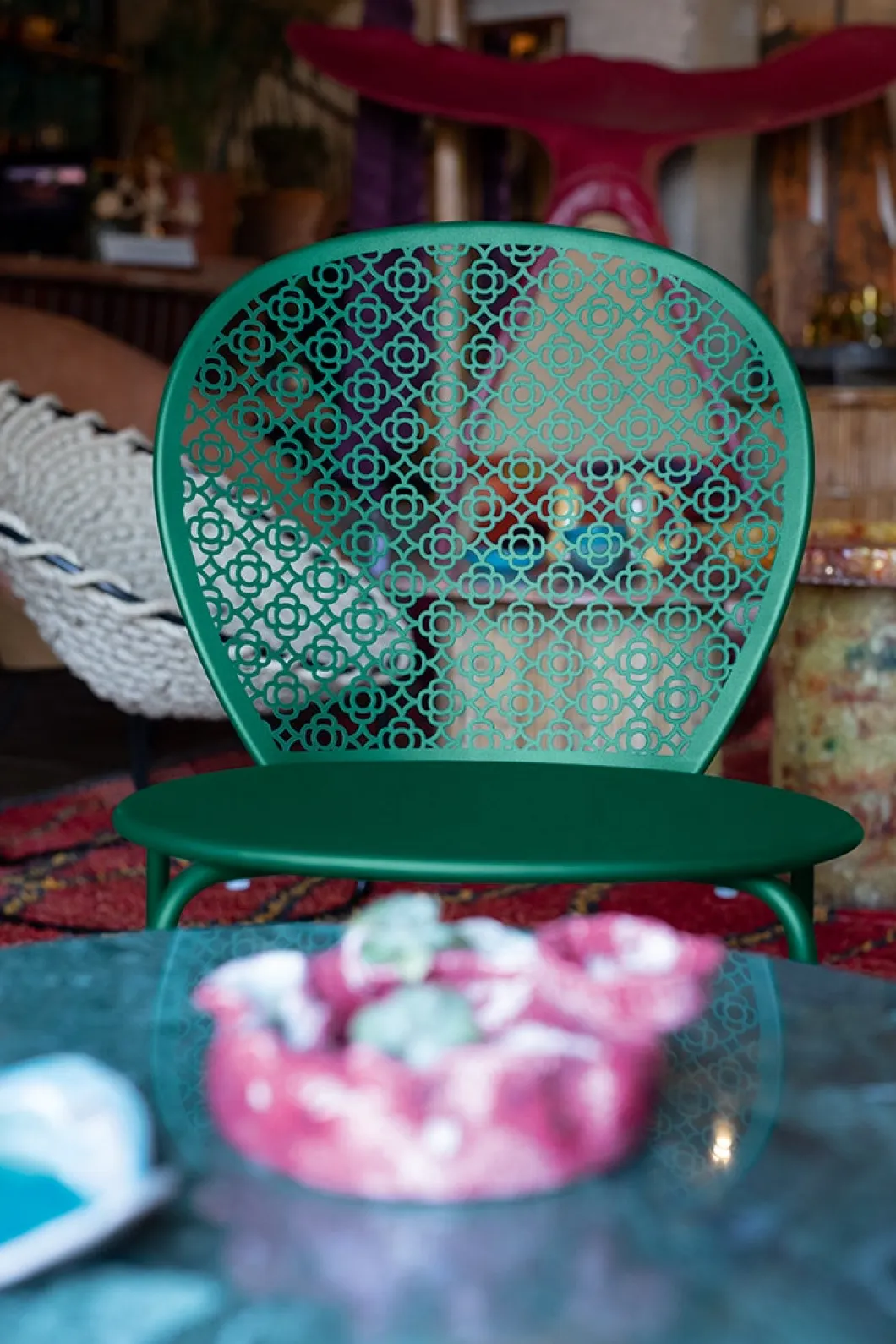 CHAISE