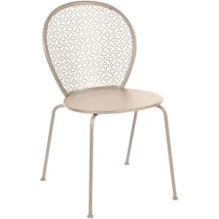 CHAISE