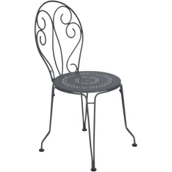 CHAISE