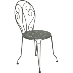CHAISE