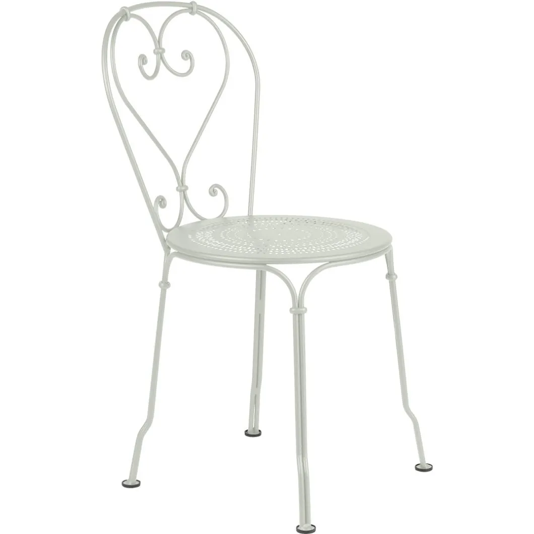 CHAISE