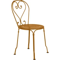 CHAISE
