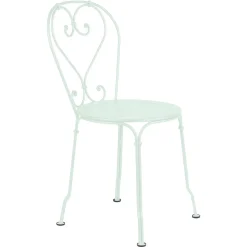 CHAISE