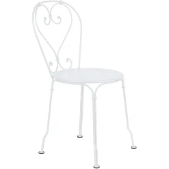 CHAISE
