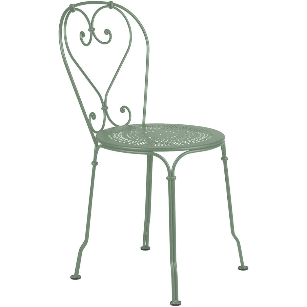 CHAISE