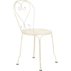 CHAISE