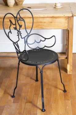 CHAISE