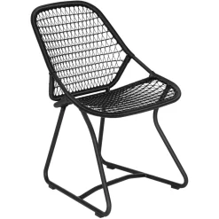 CHAISE