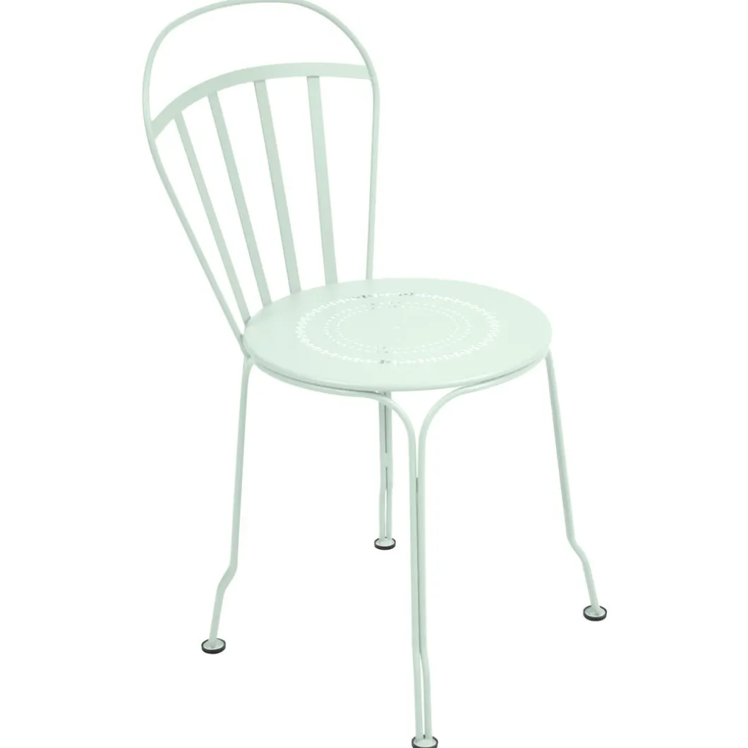 CHAISE