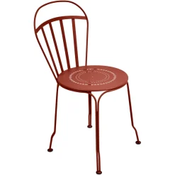 CHAISE