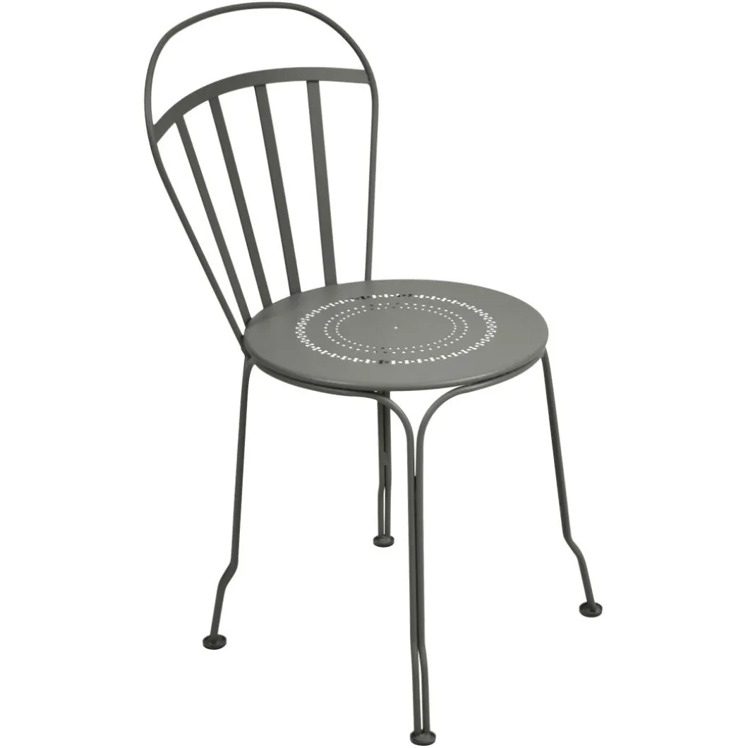 CHAISE