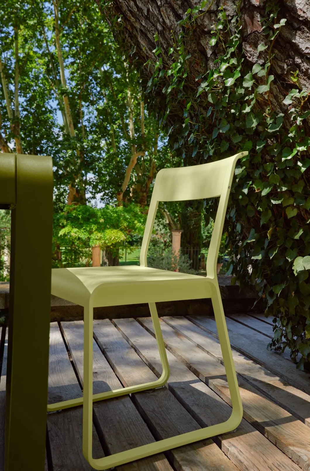 CHAISE V2
