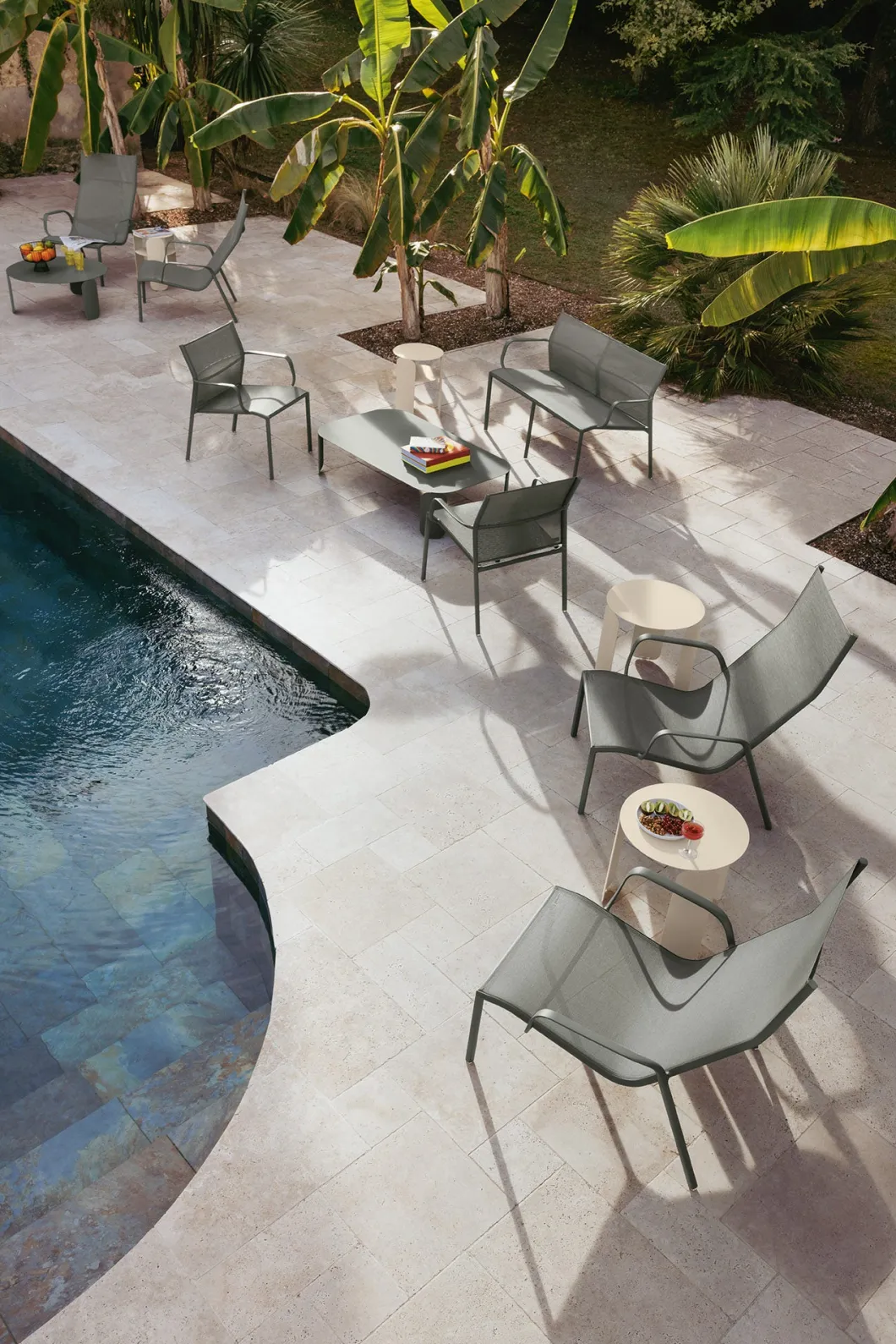 FAUTEUIL BAS