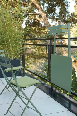 TABLE BALCON 57 X 77 CM