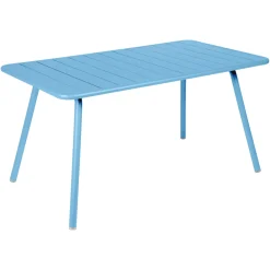TABLE 143 X 80 CM