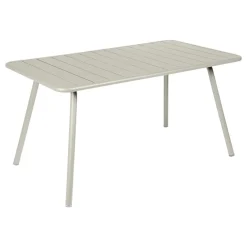 TABLE 143 X 80 CM