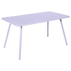 TABLE 143 X 80 CM