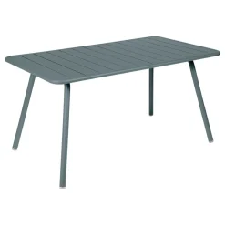 TABLE 143 X 80 CM