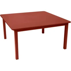 TABLE 143 X 143 CM