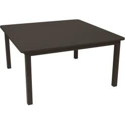 TABLE 143 X 143 CM
