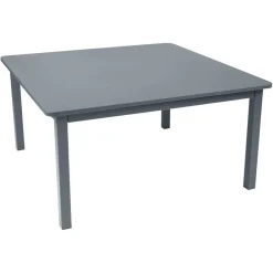 TABLE 143 X 143 CM