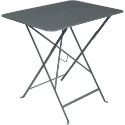 TABLE 77 X 57 CM