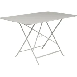 TABLE 117 X 77 CM