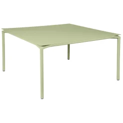 TABLE 140 X 140 CM