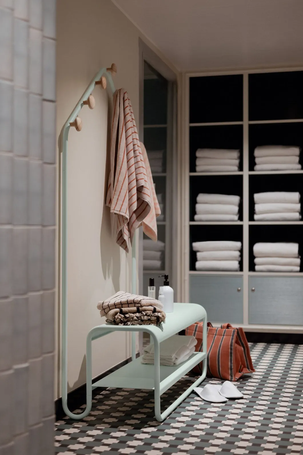 VESTIAIRE